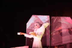 Alice on the Run  010 * 5616 x 3744 * (8.46MB)